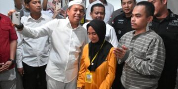 Gubernur Jawa Barat, Dedi Mulyadi, saat bebaskan Usep Ruhimat (26), melalui mekanisme restorative justice.(Foto:Istimewa).