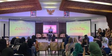 Wali Kota Bandung, Muhammad Farhan di acara Womenomics 2025.