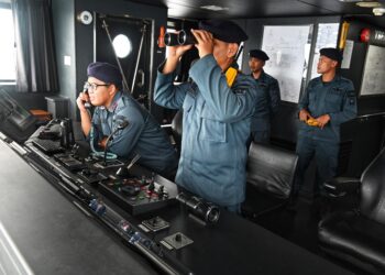 Pencarian Korban Kecelakaan KMP Tunu Pratama Jaya.