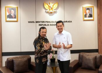 Wakil Menteri Pemuda dan Olahraga Republik Indonesia (Wamenpora RI) Taufik Hidayat menyambut baik rencana penyelenggaraan Kasundan International Silat Camp (KISC) 2025 yang digagas oleh Padepokan Kasundan, Kamis (10/7) di Kantor Kemenpora, Jakarta.(foto:Herry/kemenpora.go.id)