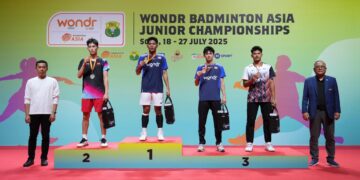 Wakil Menteri Pemuda dan Olahraga Republik Indonesia (Wamenpora RI), Taufik Hidayat, hadir langsung di GOR Indoor Manahan, Solo, untuk menyaksikan laga final tunggal putra dan ganda campuran pada ajang WONDR Badminton Asia Junior Championships (BAJC) 2025, Minggu (27/7).(foto:Herry/kemenpora.go.id)