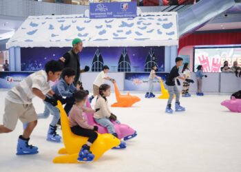 Ice Wonderland Summarecon Mall.(Foto: Humas Pemkot Bandung)