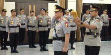 Prosesi pelantikan Komjen Pol. Dedi Prasetyo menjadi Wakapolri.(Foto:Istimewa).