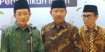 Menag Nasaruddin Umar didampingi Dirjen Pendidikan Islam Suyitno