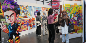 Serunya baca cerita Armie Sedaap langsung dari Armie Sedaap Giant Comic.(Foto: Istimewa)