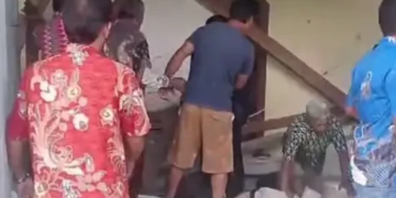 Foto : Kondisi pascagempa M6.0 yang mengguncang wilayah Kabupaten Poso, Provinsi Sulawesi Tengah pada Minggu (17/8) pukul 05.38 WIB (Istimewa)