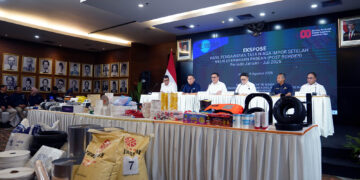 Menteri Perdagangan, Budi Santoso memimpin Ekspose Hasil Pengawasan Tata Niaga Impor Setelah Melalui Kawasan Pabean Periode Januari—Juli 2025 di Kantor Kementerian Perdagangan, Jakarta, Rabu (6 Agt).(Foto: Dok. Kemendag)
