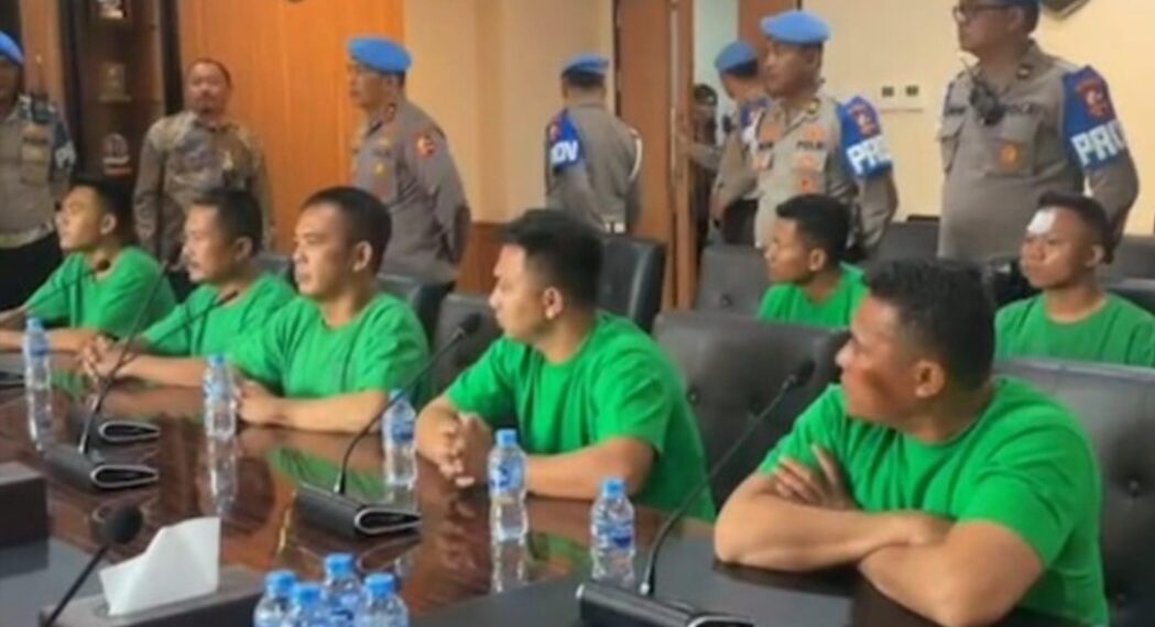 Pemeriksaan tujuh anggota Brimob berada dalam kendaraan rantis dalam kasus kematian driver ojek online (ojol), Affan Kurniawan.(Foto:Istimewa).