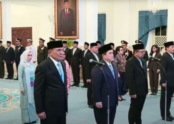 Sebelas pejabat dilantik Presiden Prabowo Subianto, termasuk Menko Polkam Djamari Chaniago dan Menpora Erick Thohir.(Foto:Istimewa).