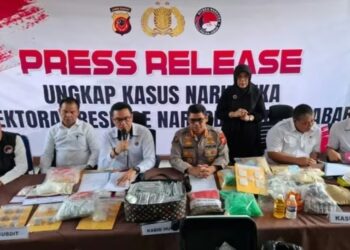 Keterangan pers Ditresnarkoba Polda Jabar soal pengungkapan kasus narkoba.(Foto:Istimewa).