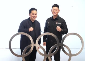 Menteri Pemuda dan Olahraga Republik Indonesia (Menpora RI) Erick Thohir, bersama Wamenpora Taufik Hidayat didampingi Sesmenpora Gunawan Suswantoro dan Deputi Peningkatan Prestasi Olahraga Surono, bertemu Ketua Umum Komite Olimpiade Indonesia (KOI) Raja Sapta Oktohari. Pertemuan ini membahas tentang persiapan Indonesia di multievent dunia.(foto:Herry/kemenpora.go.id)