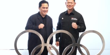 Menteri Pemuda dan Olahraga Republik Indonesia (Menpora RI) Erick Thohir, bersama Wamenpora Taufik Hidayat didampingi Sesmenpora Gunawan Suswantoro dan Deputi Peningkatan Prestasi Olahraga Surono, bertemu Ketua Umum Komite Olimpiade Indonesia (KOI) Raja Sapta Oktohari. Pertemuan ini membahas tentang persiapan Indonesia di multievent dunia.(foto:Herry/kemenpora.go.id)
