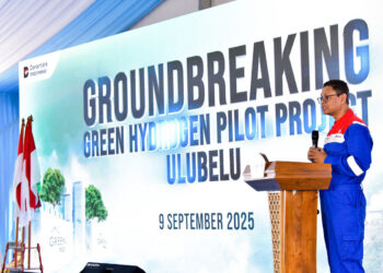 Peletakan batu pertama (groundbreaking) proyek Green Hydrogen Plant Ulubelu pada Selasa (9/9). Acara ini dihadiri oleh Wakil Menteri Energi dan Sumber Daya Mineral (ESDM) Yuliot, Wakil Menteri Investasi dan Hilirisasi/BKPM Todotua Pasaribu, serta jajaran direksi PT Pertamina (Persero) dan PT Pertamina Geothermal Energy Tbk.
