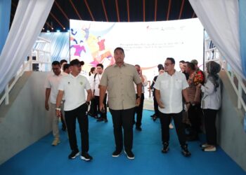 Menteri Pemuda dan Olahraga (Menpora) RI Dito Ariotedjo meninjau persiapan pelaksanaan peringatan Hari Olahraga Nasional (Haornas) ke-42 Tahun 2025 di Cibubur Youth Elite Sport Center (CYESC), Jalan Jambore Nomor 1, Cibubur, Jakarta Timur (Jaktim), Senin (8/9) siang.(foto:raiky/kemenpora.go.id)