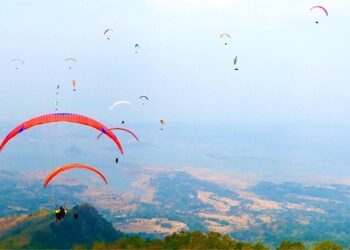 Paragliding