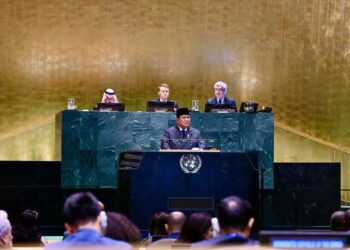 Presiden Republik Indonesia Prabowo Subianto menyampaikan pidato Konferensi Internasional Tingkat Tinggi untuk Penyelesaian Damai atas Masalah Palestina dan Implementasi Solusi Dua Negara yang digelar di Gedung Majelis Umum Perserikatan Bangsa-Bangsa (PBB), New York, Amerika Serikat, pada Senin (22/09/2025).