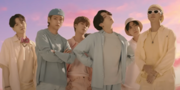 BTS Cetak Rekor, “Dynamite” Lampaui 2 Miliar Tontonan di YouTube.