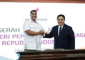 Kementerian Pemuda dan Olahraga (Kemenpora) RI menggelar Serah Terima Jabatan (Sertijab) Menteri Pemuda dan Olahraga (Menpora) RI dari Dito Ariotedjo kepada Erick Thohir di Auditorium Wisma Kemenpora RI, Jalan Gerbang Pemuda Nomor 3, Senayan, Kamis (18/9) pagi.(foto:raiky/kemenpora.go.id)