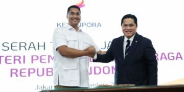 Kementerian Pemuda dan Olahraga (Kemenpora) RI menggelar Serah Terima Jabatan (Sertijab) Menteri Pemuda dan Olahraga (Menpora) RI dari Dito Ariotedjo kepada Erick Thohir di Auditorium Wisma Kemenpora RI, Jalan Gerbang Pemuda Nomor 3, Senayan, Kamis (18/9) pagi.(foto:raiky/kemenpora.go.id)