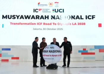 Menteri Pemuda dan Olahraga (Menpora) RI Erick Thohir menghadiri dan membuka Musyawarah Nasional (Munas) Tahun 2025 Pengurus Besar Ikatan Sport Sepeda Indonesia (PB ISSI) Masa Bakti 2025-2029 di The Tribrata Dharmawangsa Jakarta, Jalan Darmawangsa Raya, Kebayoran Baru, Jakarta Selatan (Jaksel), Kamis (30/10) pagi.(foto:Herry/kemenpora.go.id)