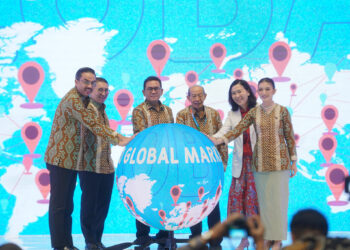 Menteri Perdagangan, Budi Santoso membuka pameran Inacraft October 2025 *Vol.4* Youthpreneurs yang berlangsung di Jakarta International Convention Center (JICC) Senayan, Jakarta, Kamis (2 Okt). Pembukaan pameran tersebut turut dihadiri oleh Ketua Umum Dewan Kerajinan Nasional (Dekranas) Pusat, Selvi Gibran Rakabuming.