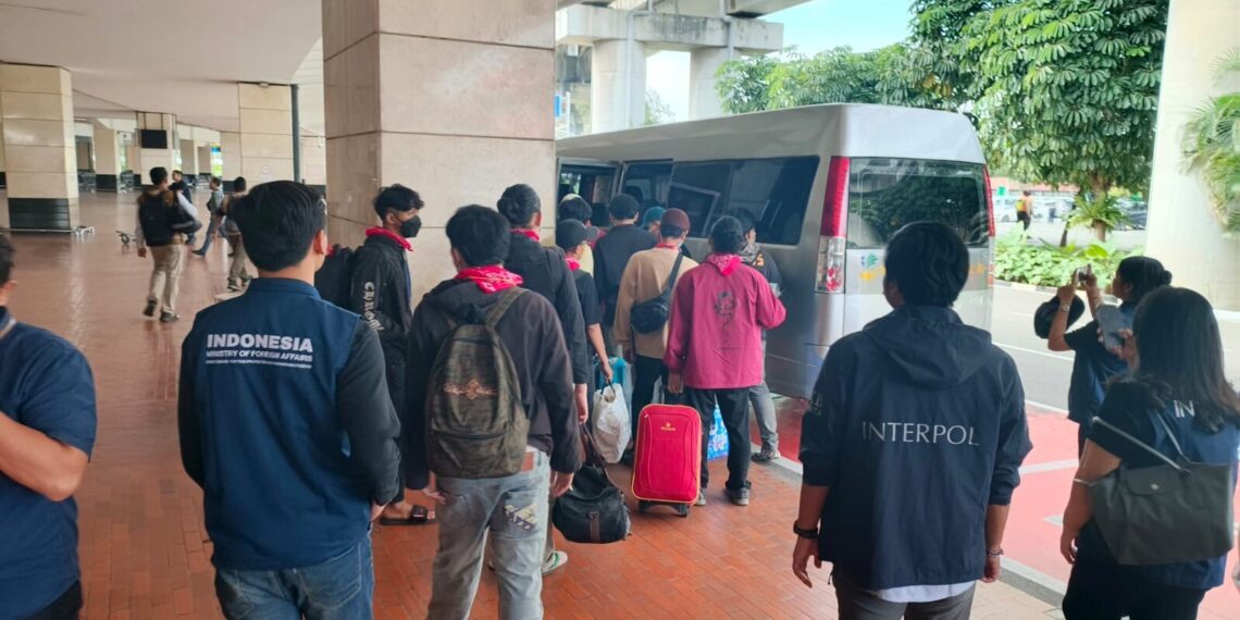 Pemulangan WNI dari Myanmar.(Foto: Dok. Kemlu)