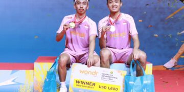 Ganda putra Indonesia, Muh. Putra Erwiansyah/Daniel Edgar Marvino, meraih gelar perdana mereka setelah memenangkan partai final WONDR by BNI Indonesia International Challenge 2025 di GOR Amongrogo, Yogyakarta, Minggu (16/11).(Foto: PBSI)