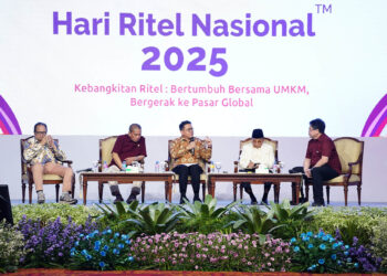 Mendag Budi Santoso menyampaikan, dalam rangka memperkuat daya saing UMKM, khususnya di sektor ritel yang memiliki potensi besar untuk menembus pasar ekspor, Kemendag telah melaksanakan berbagai program strategis berbasis kolaborasi. Fokus utama Kemendag, yaitu menjadikan ritel bukan sekadar tempat transaksi, tetapi gerbang utama bagi produk UMKM Indonesia untuk naik kelas dan masuk ke rantai pasok global.(Foto: Dok. Kemendag)