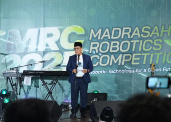 Wamenag Romo Syafii menyampaikan pidato dan arahan saat penutupan MRC 2025.(Foto: Humas Kemenag)