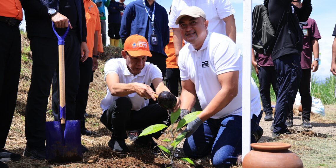 Bupati Bogor Rudy Susmanto (kanan) dan Wakil Bupati Bogor Ade Ruhandi.(Foto: Humas Pemkab Bogor)