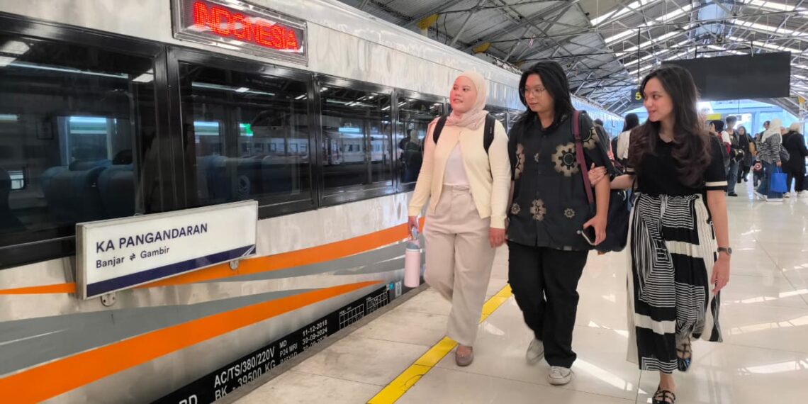 Stasiun Kereta Api. (Foto: Istimewa)