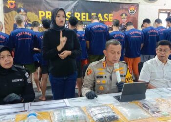 Keterangan pers Kapolrestabes Bandung, Kombes Pol. Budi Sartono, terkait pengungkapan kasus peredaran narkoba di Kota Bandung.(Foto:Istimewa).