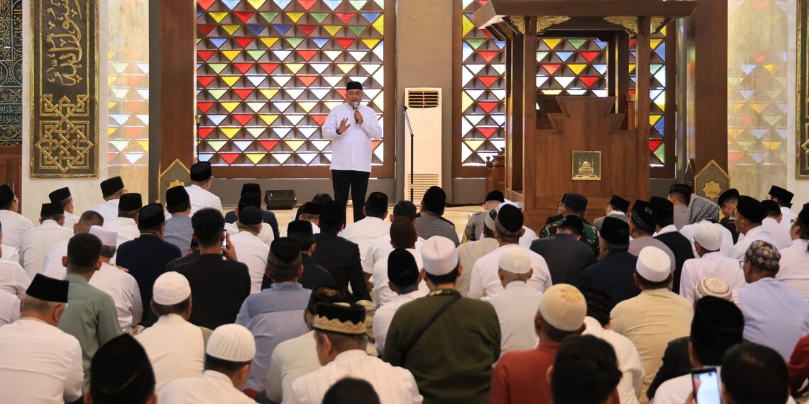 Bupati Bogor Rudy Susmanto, pada kegiatan refleksi akhir tahun di Masjid Nurul Wathon, Jumat (26/12/25).