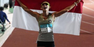 Cabang olahraga atletik kembali berhasil menambah pundi medali emas di SEA Games 2025 Thailand. Emas terakhir dari cabor atletik dipersembahkan oleh Emilia Nova meraih medali emas nomor heptathlon (tujuh lomba) setelah mengumpulkan total 5.497 poin sekaligus mengakhiri penantian panjangnya di nomor tersebut.(foto:Herry/kemenpora.go.id)