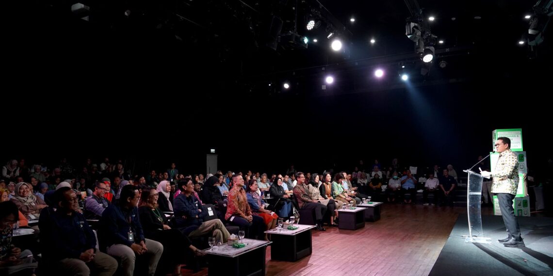 Menteri Perdagangan, Budi Santoso menjadi pembicara pada pelatihan dan peluncuran Buku Saku UMKM Tangguh: Bertahan dan Tumbuh Menghadapi Tantangan di Taman Ismail Marzuki, Jakarta, Kamis (3/12/2025).