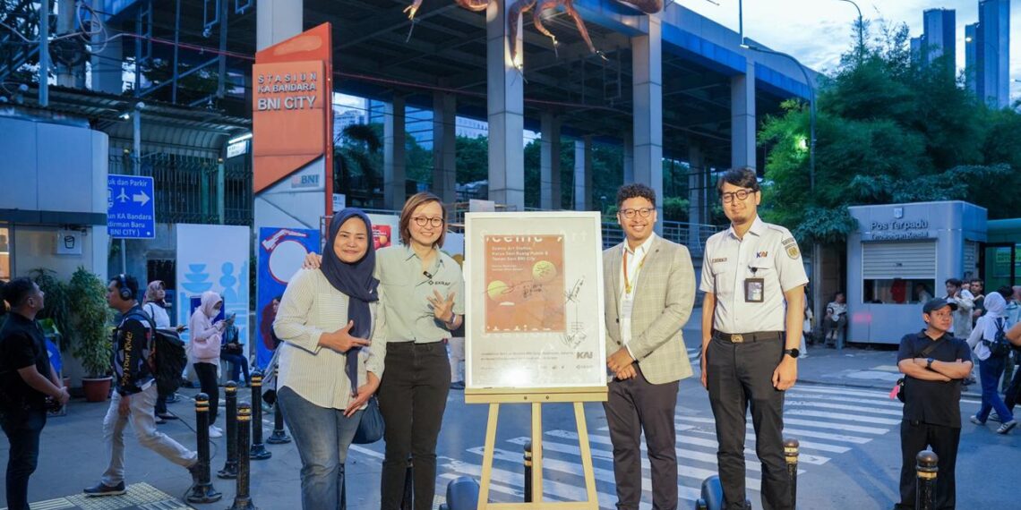 Wakil Menteri Ekonomi Kreatif/Wakil Kepala Badan Ekonomi Kreatif (Ekraf), Irene Umar, meresmikan 'Scenic Art Station' di Stasiun BNI City, Jakarta, Sabtu, 27 Desember 2025, sebagai terobosan menghadirkan galeri seni di ruang transit publik.(Foto: Dok. Ekraf)