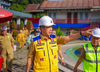 Wali Kota Bogor Dedie A. Rachim meninjau GOR Pajajaran.(Foto: Humas Pemkot Bogor)