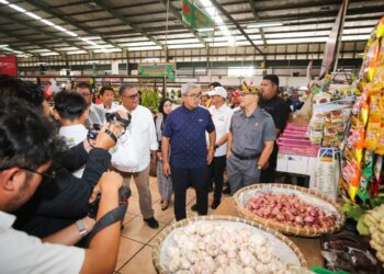 Wali Kota Bandung Muhammad Farhan menginstruksikan perangkat daerah terkait untuk menjaga stabilitas harga kebutuhan pokok di Kota Bandung.(Foto: Humas Pemkot Bandung