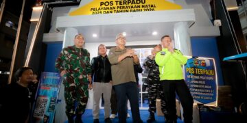 Jajaran Forkopimda Kota Bandung memantau malam pergantian tahun.(Foto: Humas Pemkot Bandung)