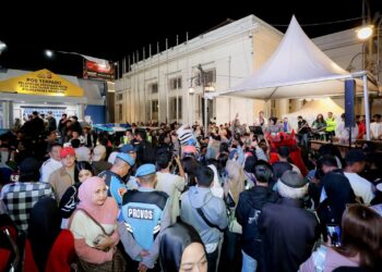 Suasana malam Tahun Baru 2026 di Kota Bandung. (Foto: Humas Pemkot Bandung)
