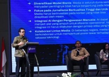 Wamenkomdigi Nezar Patria menjadi narasumber dalam diskusi Transformasi Digital Pers: Menjaga Ekosistem, Bukan Sekedar Teknologi dalam Konvensi Nasional Media Massa 2026 di Hotel Aston Serang, Banten, Minggu (08/02/2026). Foto: Ardi W/Komdigi