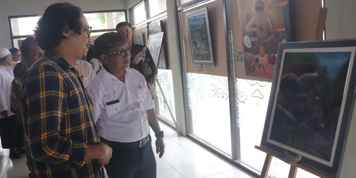Pameran Lukisan 17 Pitulas.(Foto: Humas Pemkab Cirebon)