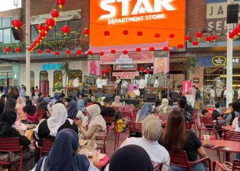 Penamilan Saung Angklung Udjo di Mal Summarecon Bandung.(Foto: Humas Pemkot Bandung)