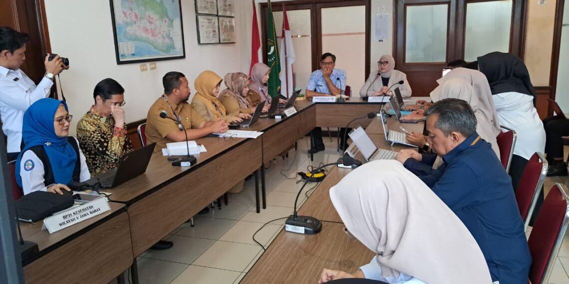 Anggota Komite III Dewan Perwakilan Daerah (DPD) Republik Indonesia (RI) Daerah Pemilihan Jawa Barat (Jabar) Agita Nurfianti melakukan Kegiatan Reses Penyerapan Aspirasi Masyarakat dan Daerah, Senin (23/2), di Kantor DPD RI Provinsi Jabar.(Foto: Istimewa)