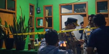 TKP (tempat kejadian perkara) AS, bocah SD ditemukan tewas dihabisi kakak tiri, di Kampung Warung Tiwu, Desa/Kecamatan Cipatat, Kabupaten Bandung Barat.(Foto:Istimewa).