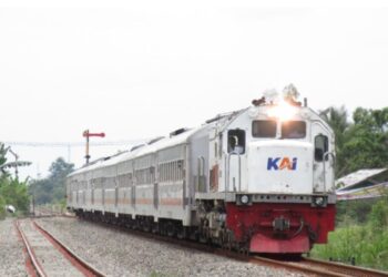 PT KAI Daop 2 Bandung Periksa dan Rawat Lokomotif Jelang Mudik dan Balik Lebaran 2026.(Foto:Istimewa)