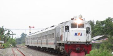 PT KAI Daop 2 Bandung Periksa dan Rawat Lokomotif Jelang Mudik dan Balik Lebaran 2026.(Foto:Istimewa)