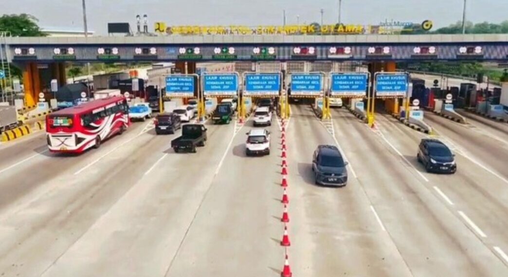 Kondisi arus lalu-lintas di Gerbang Tol (GT) Cikampek Utama saat arus balik Lebaran 2026.(Foto:Istimewa).
