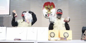 Barang bukti OTT Bupati Cilacap oleh KPK.(Foto: Istimewa)