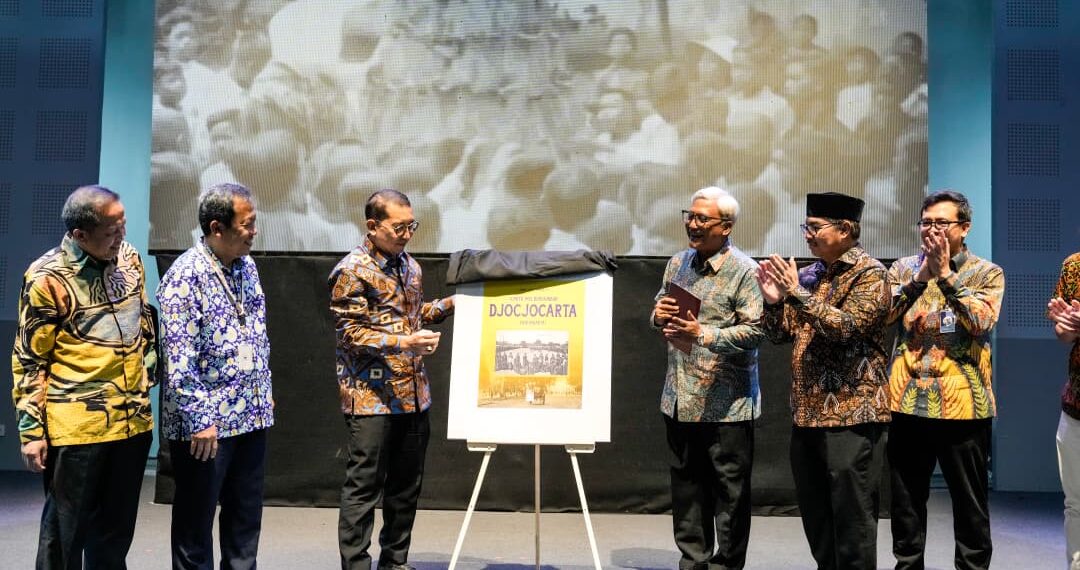 Menteri Kebudayaan RI, Fadli Zon, yang juga menjabat sebagai Ketua Umum Perkumpulan Penggemar Filateli Indonesia (PFI), menghadiri sekaligus mencanangkan Hari Filateli Nasional (HFN) 2026 di Taman Budaya Embung Giwangan, Yogyakarta.(Foto: Istimewa)